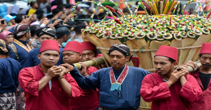 Penjelasan Maulid Nabi dan Tradisi di Indonesia